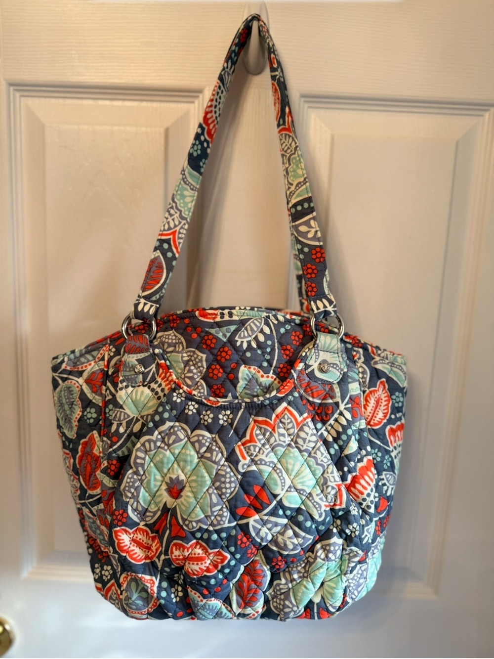 NWT Vera Bradley retired "Nomadic Floral"quilted pattern 
navy, coral,mint green